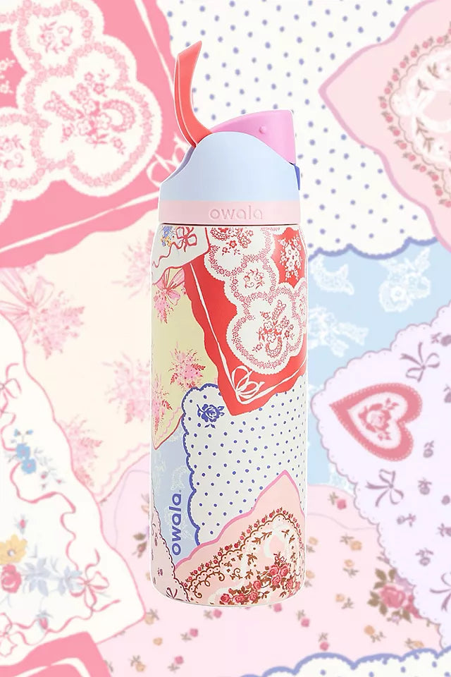 Owala UO Exclusive FreeSip 32 oz Water Bottle