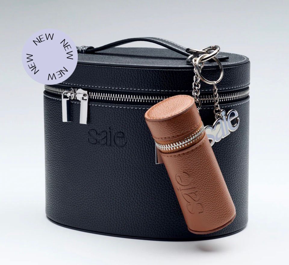 The Large Vanity Case