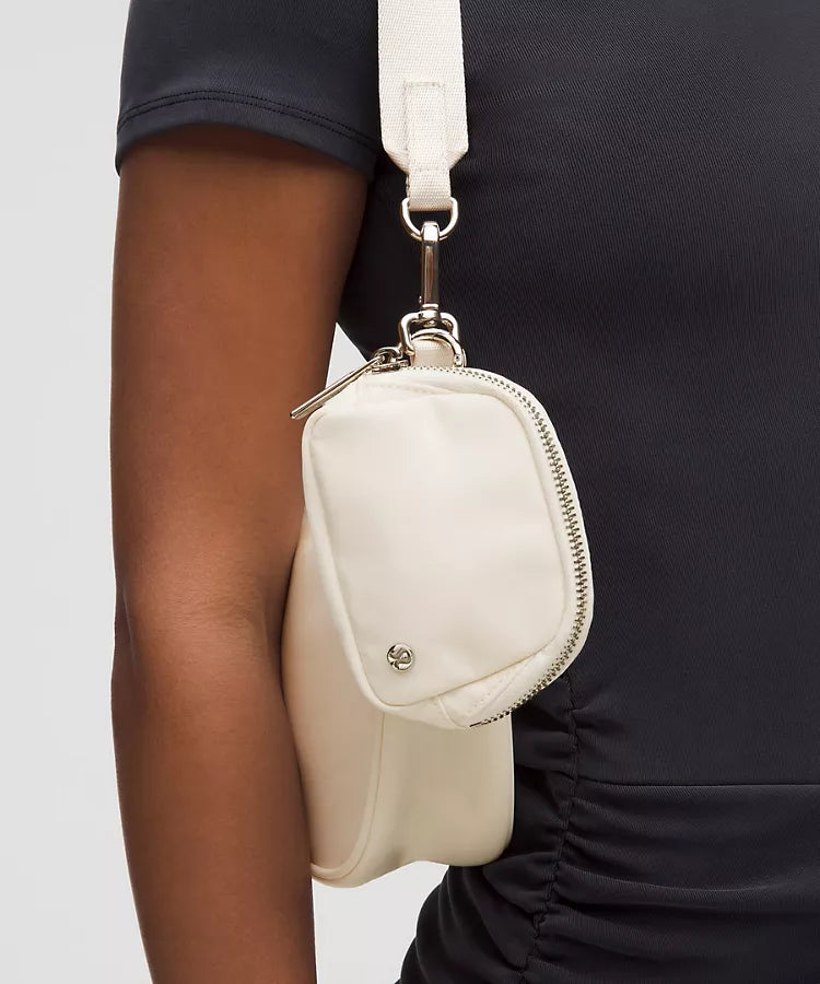 Everywhere Belt Bag Nano