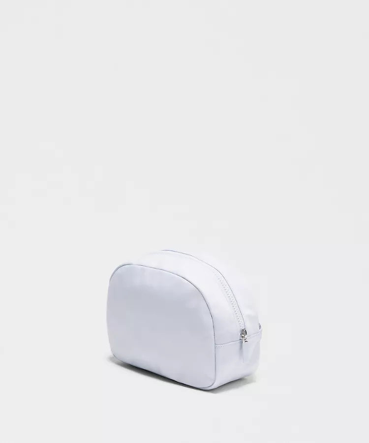 City Essentials Pouch 4L