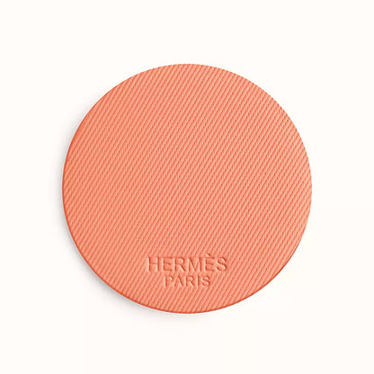 Silky blush powder