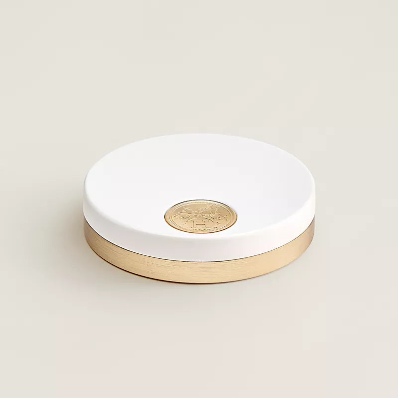 Silky blush powder