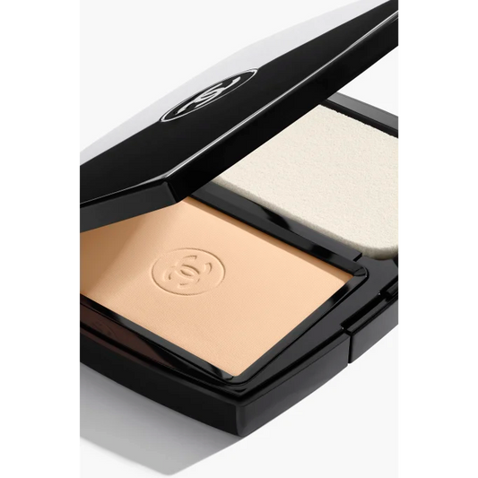 Ultrawear All-Day Comfort Flawless Finish Compact Foundation