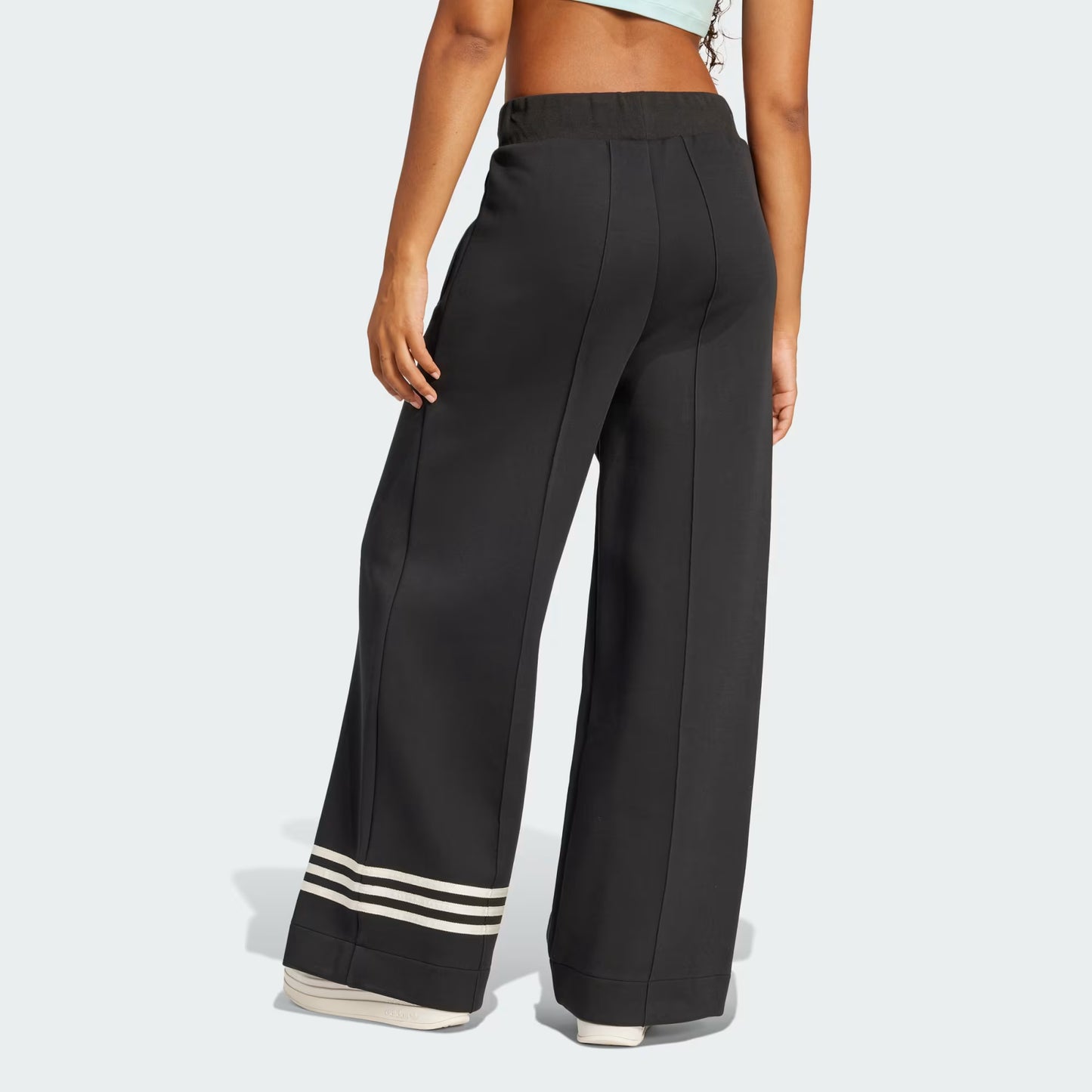 Adicolor Neuclassics Track Pants