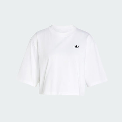 ESSENTIALS CROP TEE