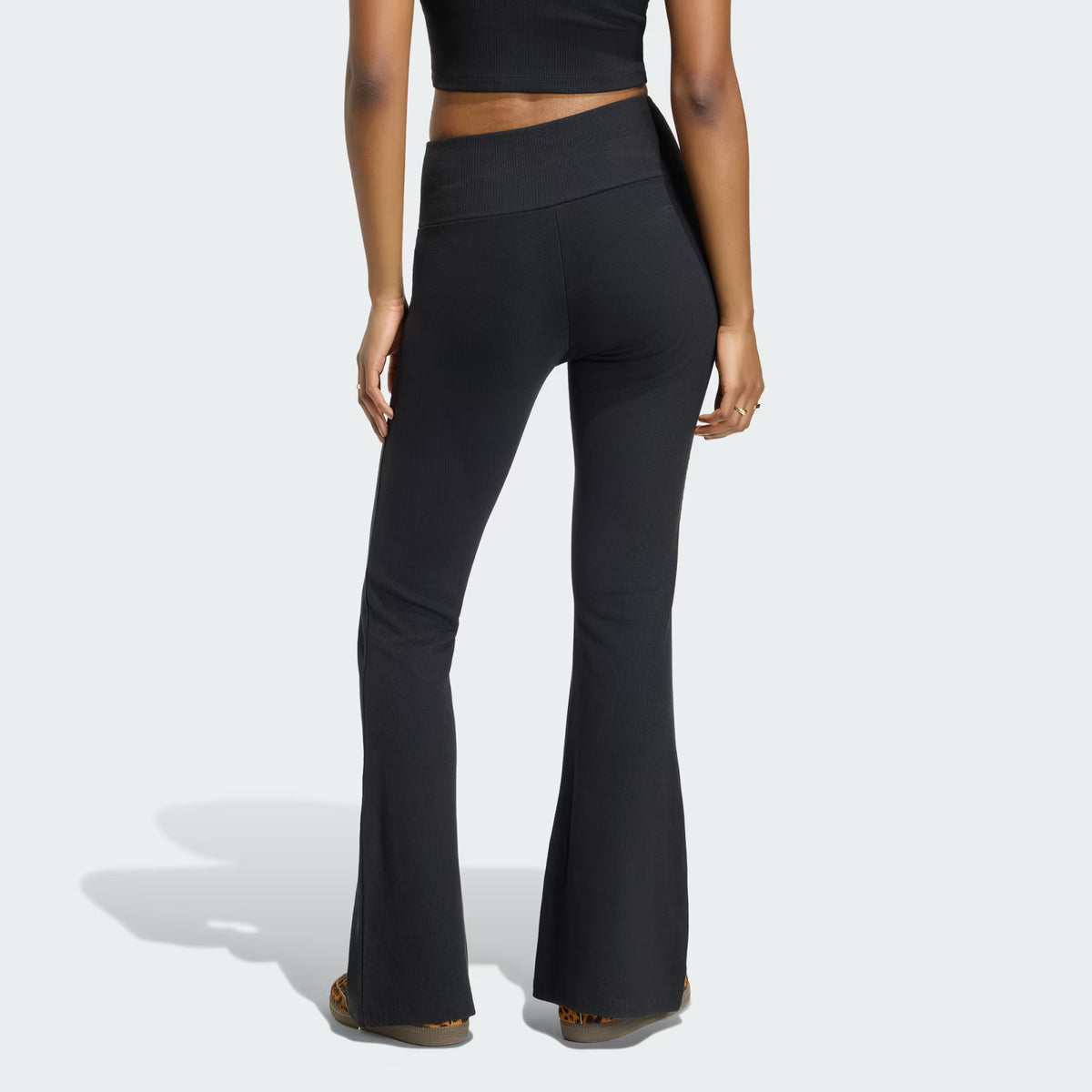 ESSENTIALS RIB FLARED LEGGINGS