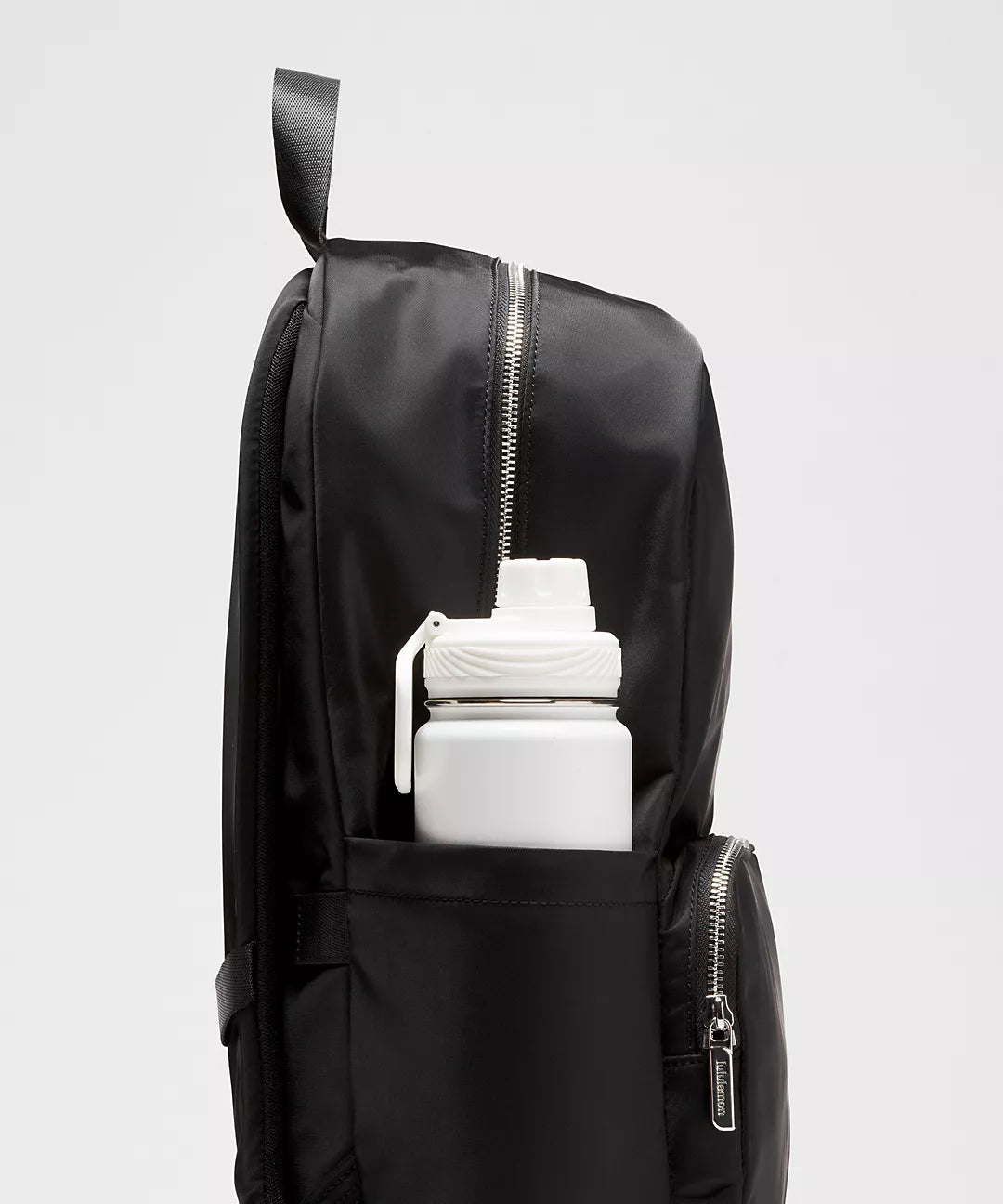 Everywhere Backpack 22L Metal Hardware