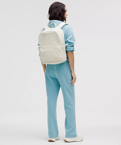 Everywhere Backpack 22L Metal Hardware