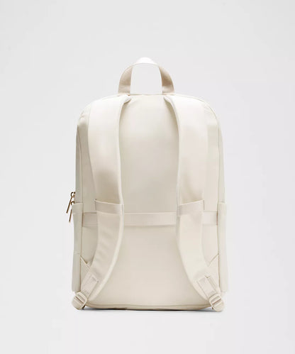 Everywhere Backpack 22L Metal Hardware