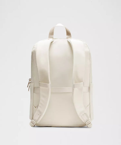 Everywhere Backpack 22L Metal Hardware