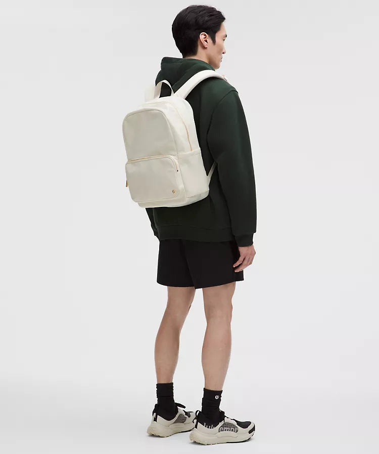 Everywhere Backpack 22L Metal Hardware