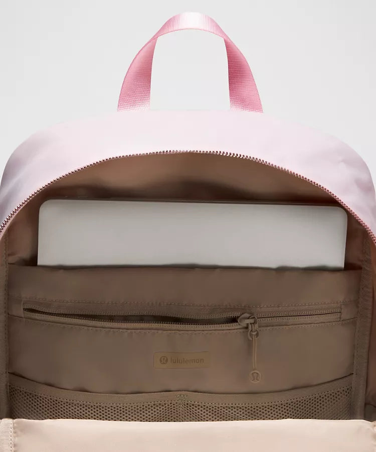 Everywhere Backpack 22L Metal Hardware