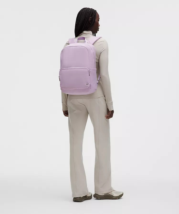 Everywhere Backpack 22L Metal Hardware