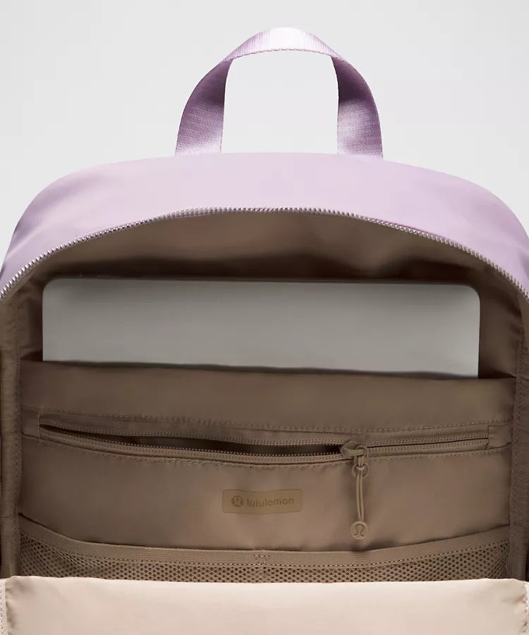 Everywhere Backpack 22L Metal Hardware