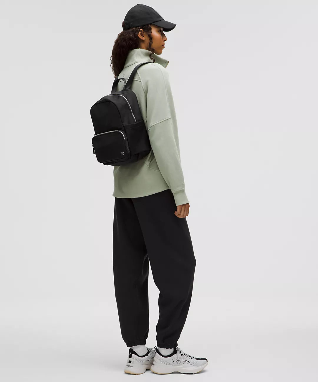 Everywhere Backpack Small 11.5L Metal Hardware