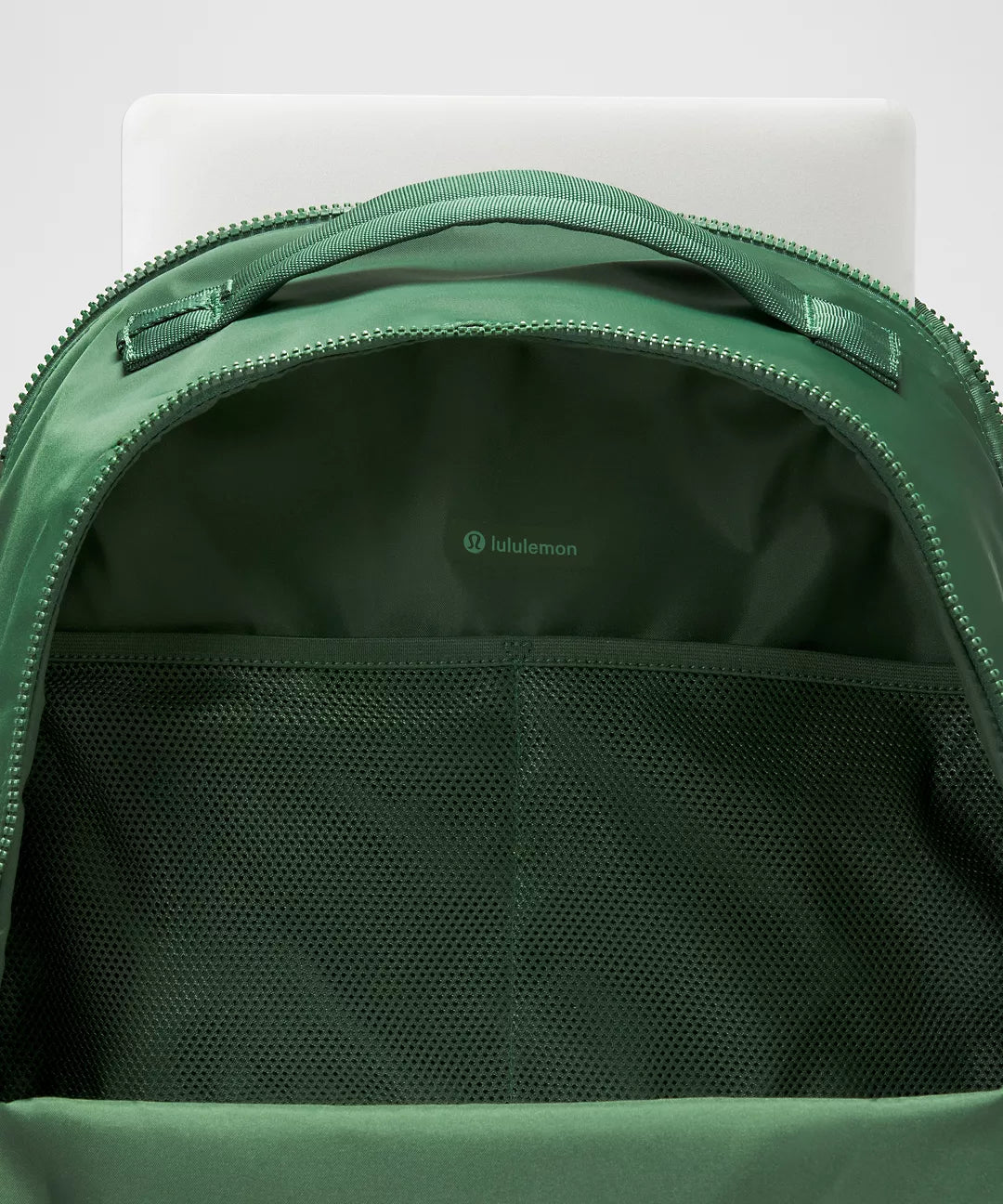 New Crew Backpack Large 30L