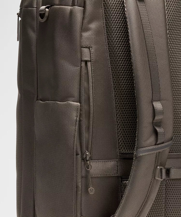 Cruiser Travel Backpack 35L