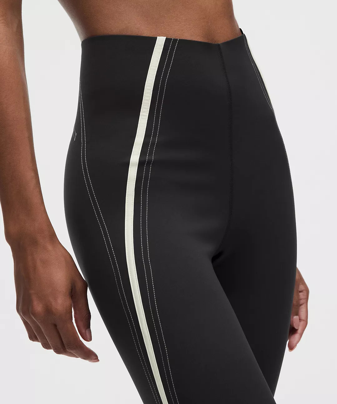 lululemon Glow Up™ Super-High-Rise Tight 25" Pipe Detail