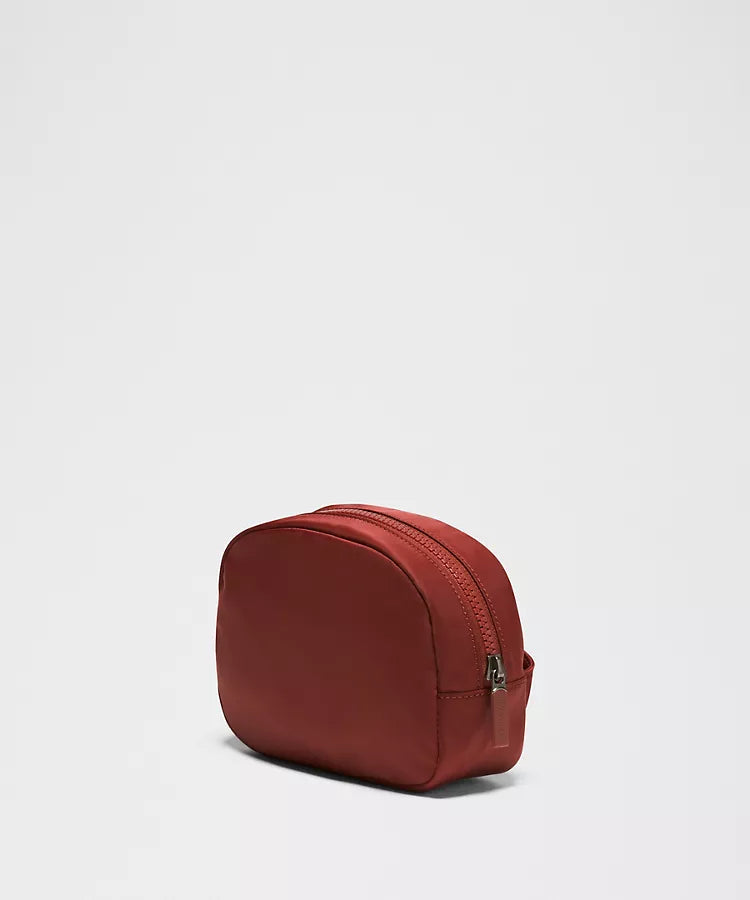 City Essentials Pouch Mini 2L