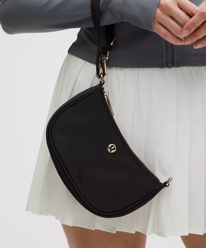 City Essentials Mini Shoulder Bag 1L