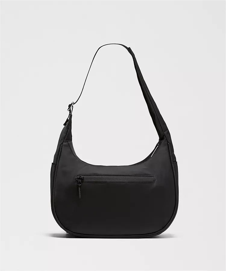 City Essentials Shoulder Bag 4L