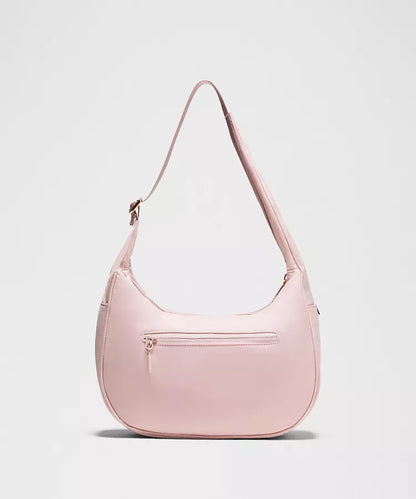 City Essentials Shoulder Bag 4L