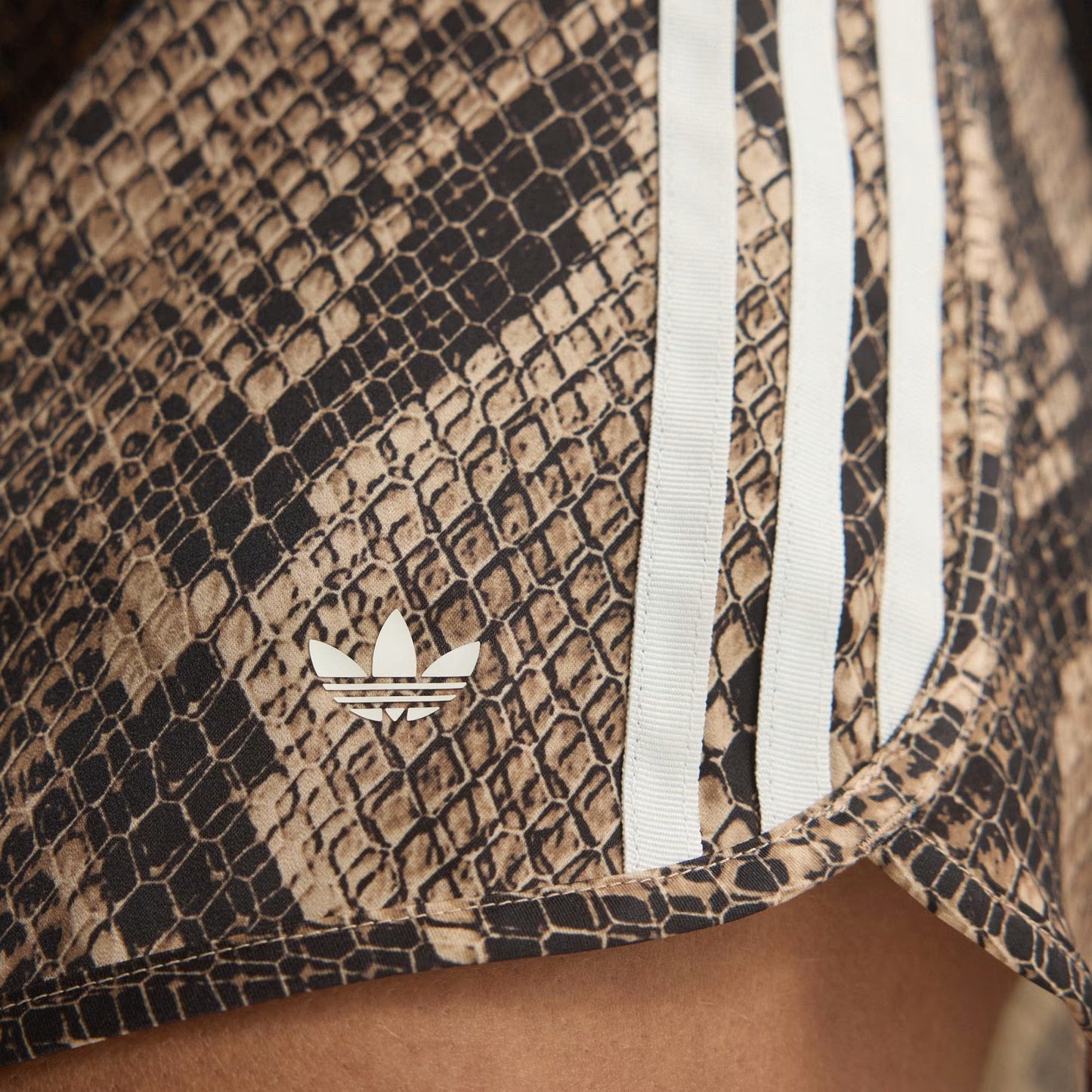 SNAKE PRINT SATIN SHORTS