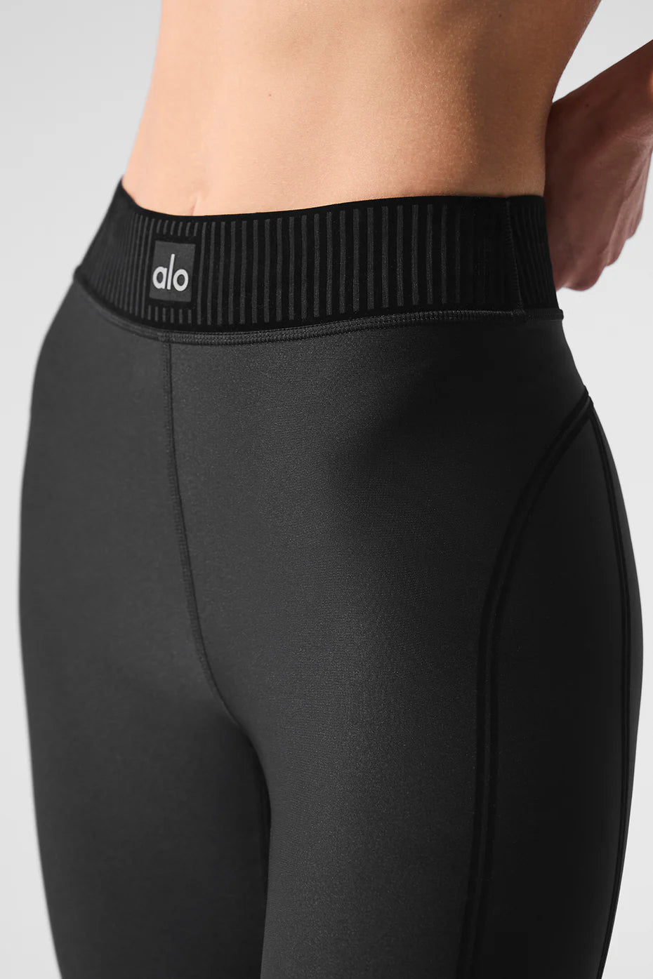 Airlift High-Waist 7/8 Line Up Legging