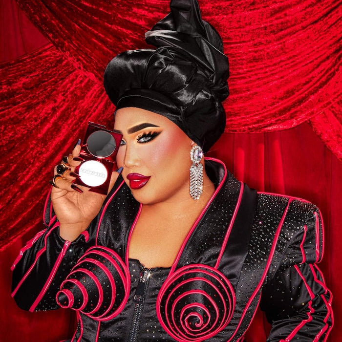 Turn Up The Base Versatile Powder Foundation