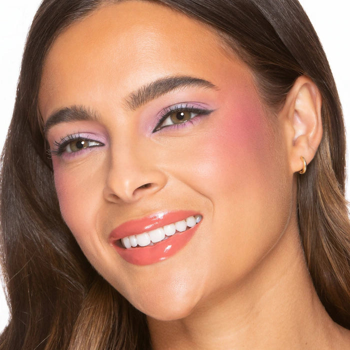 Cloud Crush Blurring Powder Blush