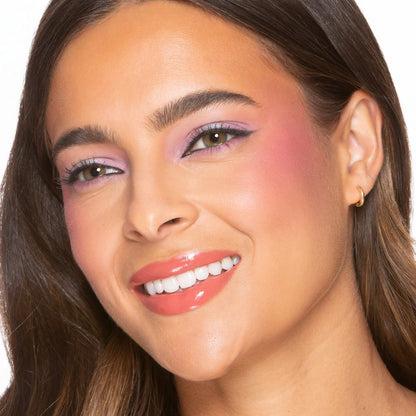 Cloud Crush Blurring Powder Blush