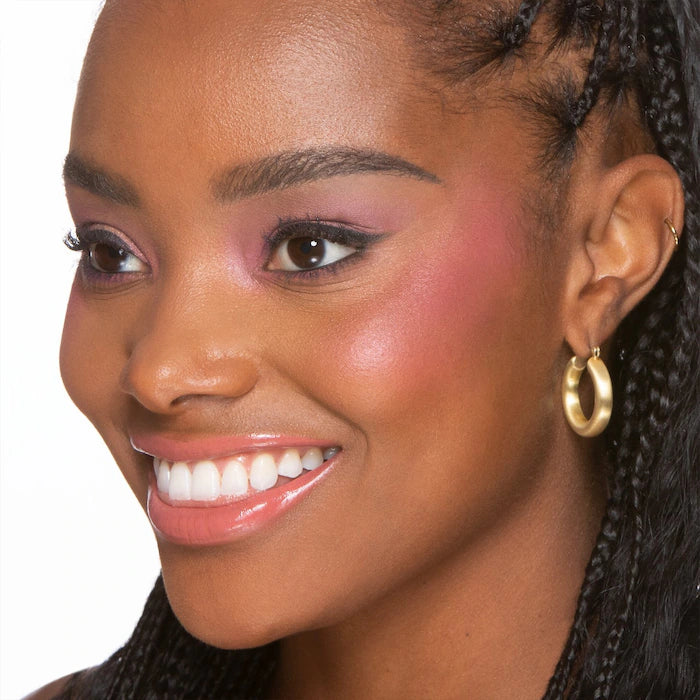 Cloud Crush Blurring Powder Blush