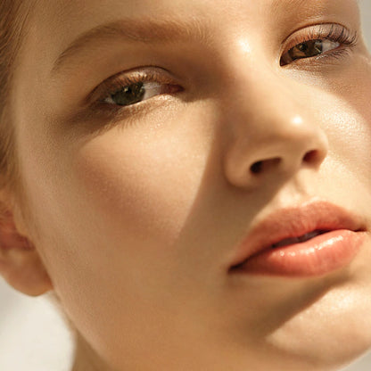 The Renewal Oil for Anti-Aging and Smoothing