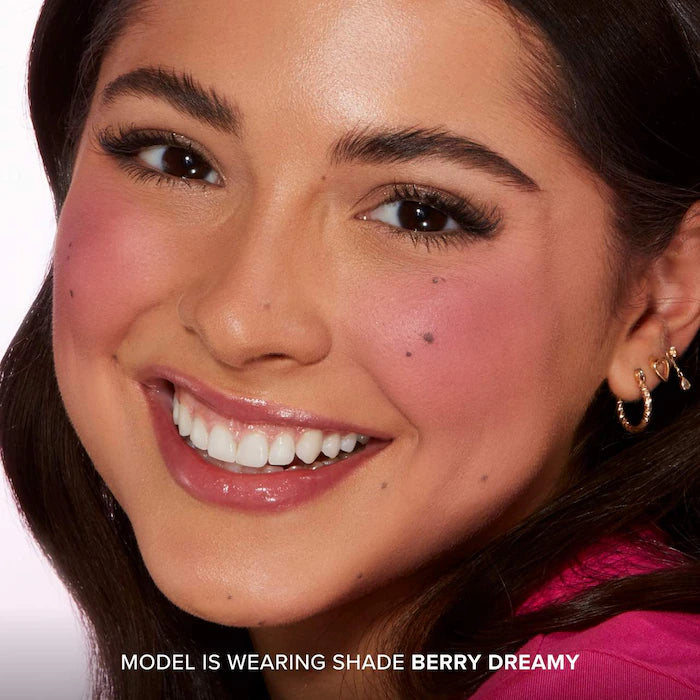 Cloud Crush Blurring Powder Blush