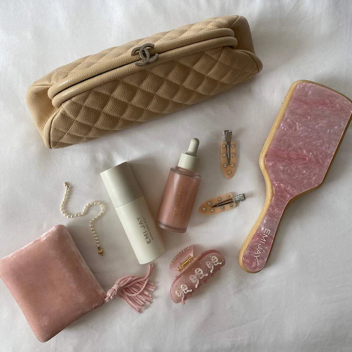 Sweetheart Hair Claw Clip in Pink Pixie